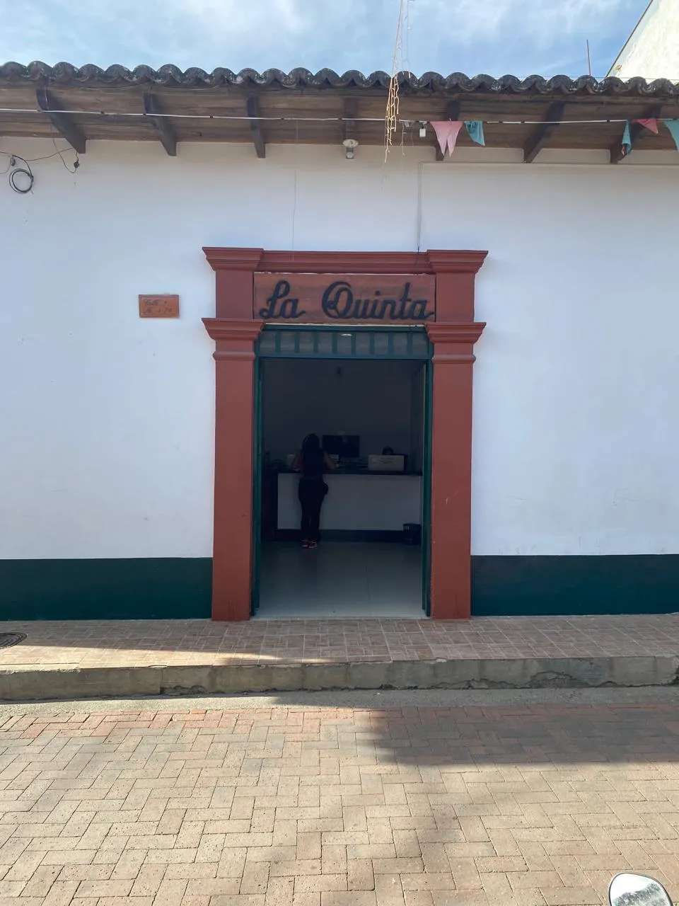 Fachada del local de La Quinta en Calle 3 #4-76, Guaduas, Cundinamarca